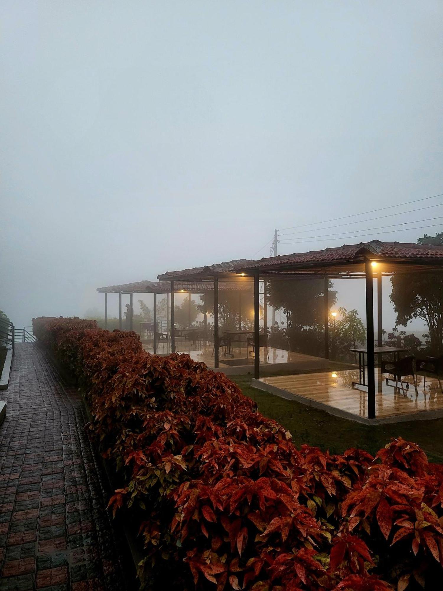 Vayu Resort - Kas Pathar Kanera Eksteriør bilde
